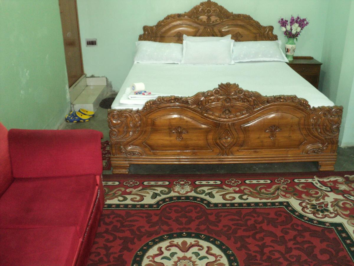 Отель Royal Paying Guest Калькутта Экстерьер фото